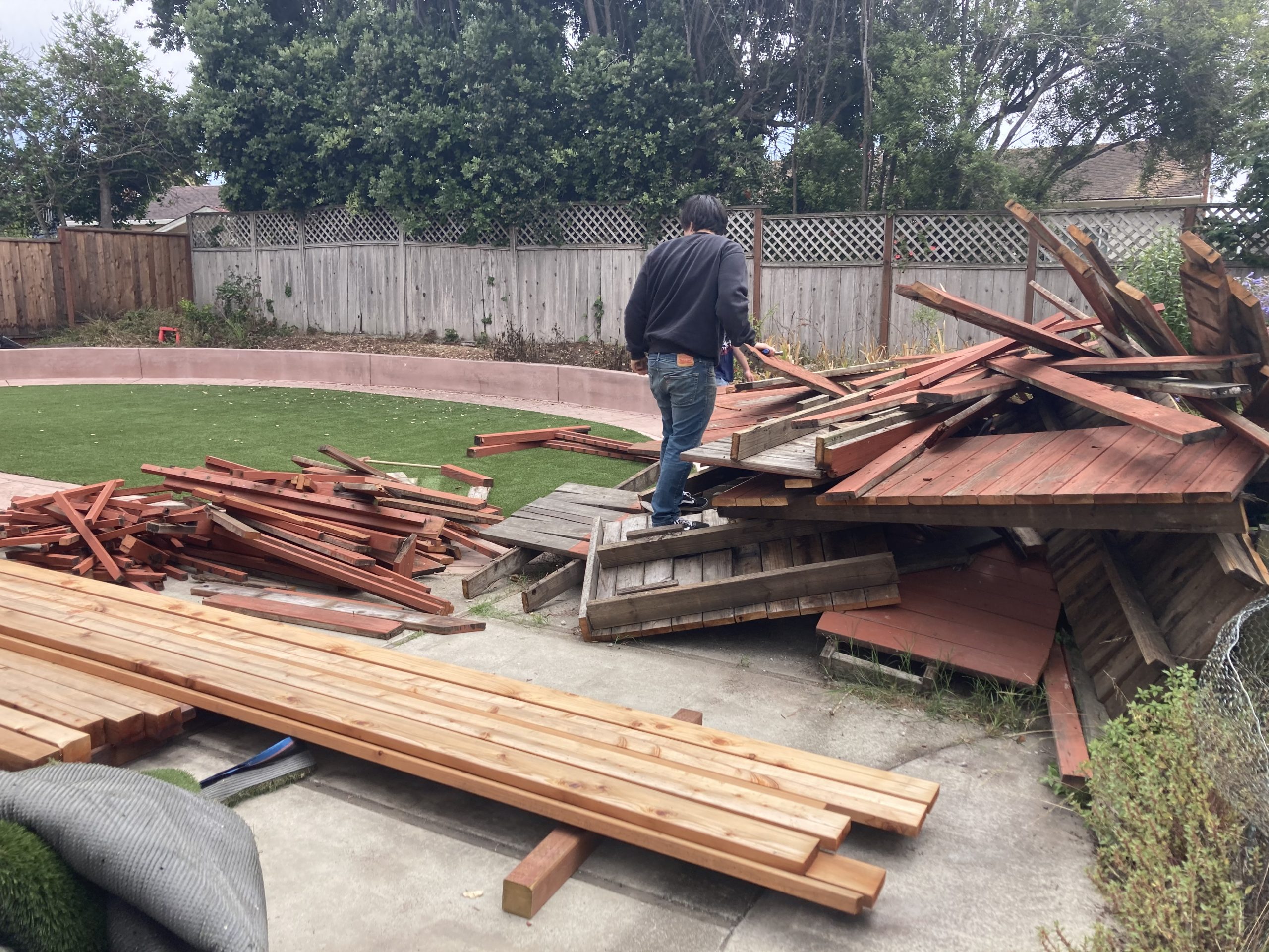 Cluttered space before junk removal